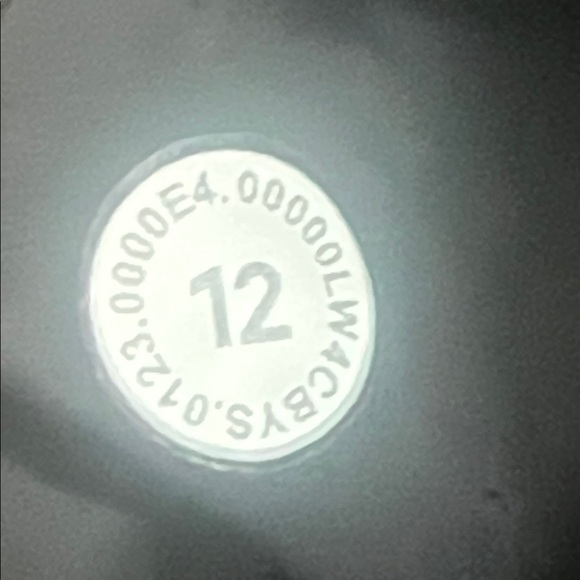 Lululemon Non-Stop Bomber Jacket *Textured Black Size 12
Reversible* - Picture 9 of 9